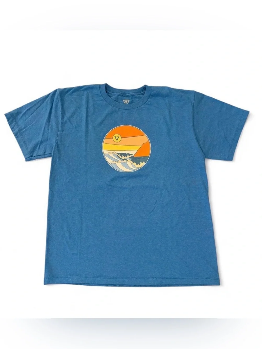 Vissla “Sunset Shadows” Youth XL blue graphic t-shirt